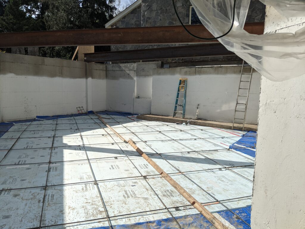 PXL_20220406_231330451